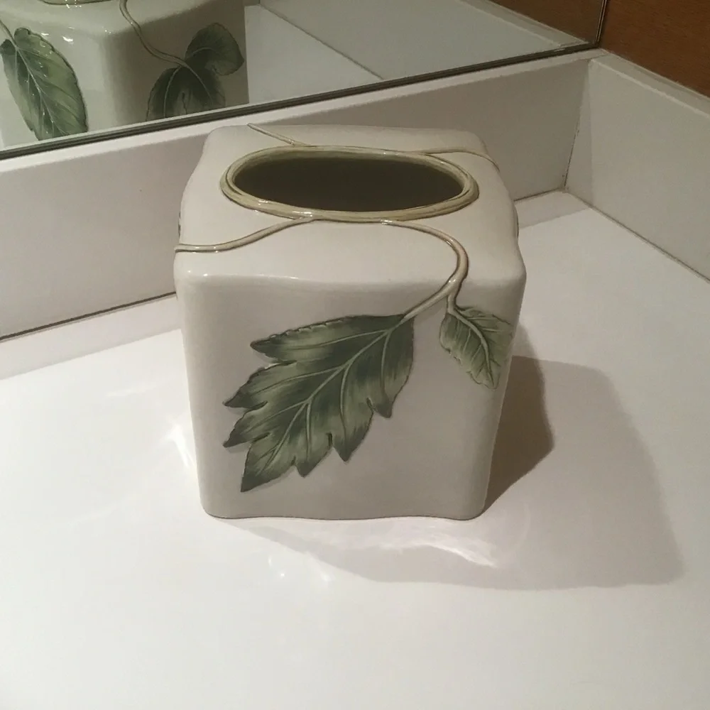 Fitz and Floyd Classics Manhattan Garden‎ Collection Square Tissue Box Cover EUC